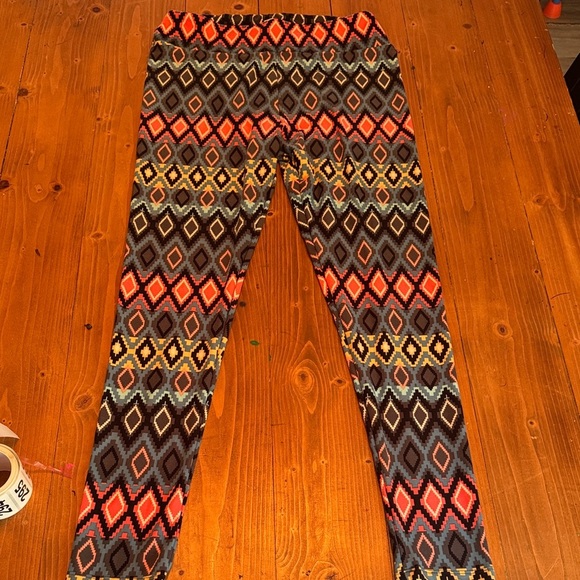 LuLaRoe Women's Leggings with Multicolor Diamond Pattern - Picture 1 of 6